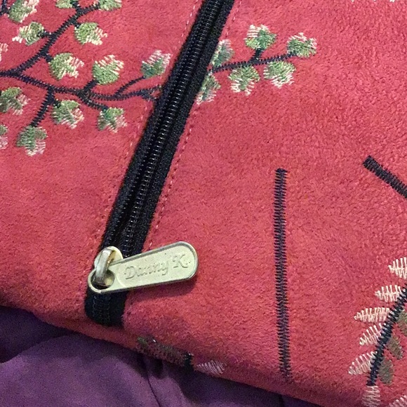 DANNY K BAGS bucket bag CrossBody strap  Made in USA  10"x10" x2"  red & black - Picture 6 of 6